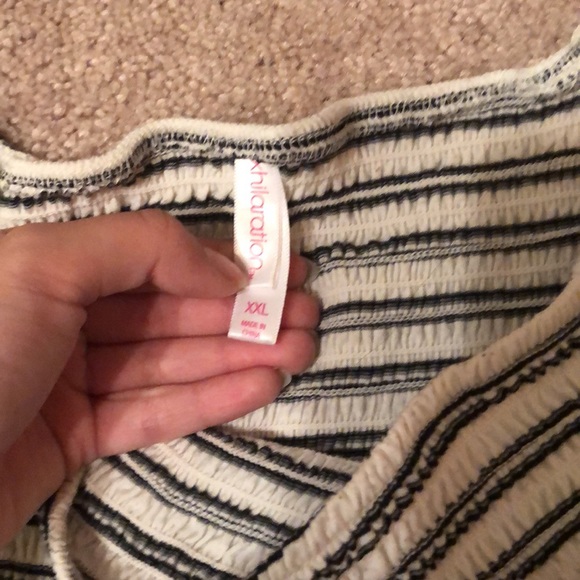 Stripped, cropped - Picture 3 of 3